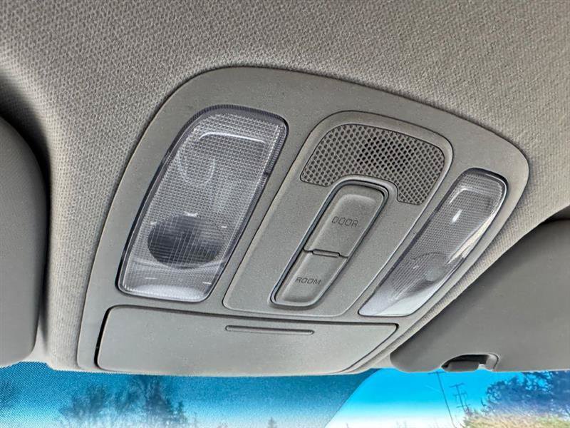 Used 2019 Kia Soul + FWD image 28