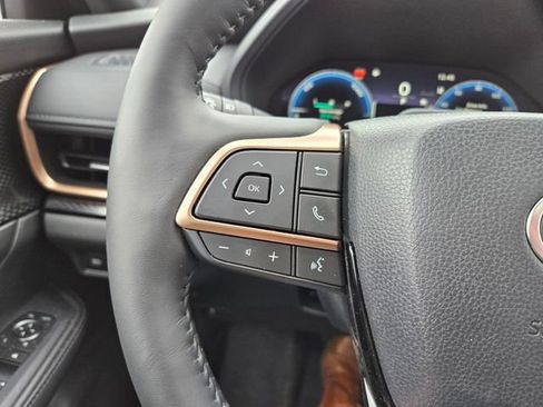 Used 2026 Toyota Grand Highlander AWD Hybrid image 17