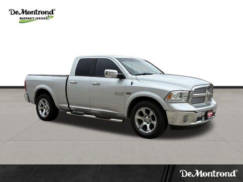 Used 2017 RAM 1500 Laramie RWD image 3