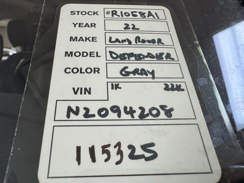 Used 2022 Land Rover Defender 110 SE image 29