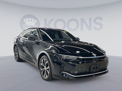 Used 2026 Toyota Crown XLE image 7