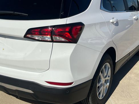 Used 2023 Chevrolet Equinox LT image 14