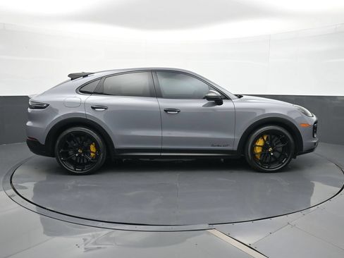 Certified 2023 Porsche Cayenne Turbo GT AWD/4WD image 24
