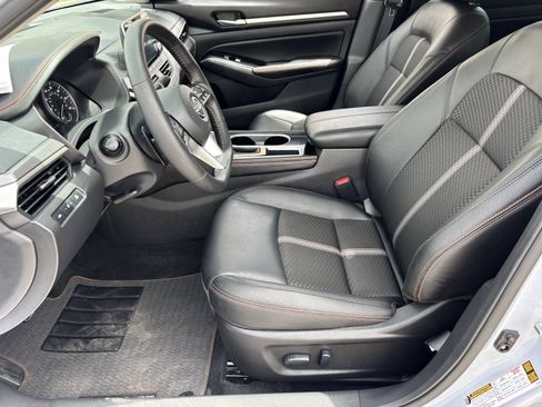 Used 2025 Nissan Altima 2.5 SR FWD image 20