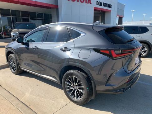 Used 2023 Lexus NX 250 FWD image 4