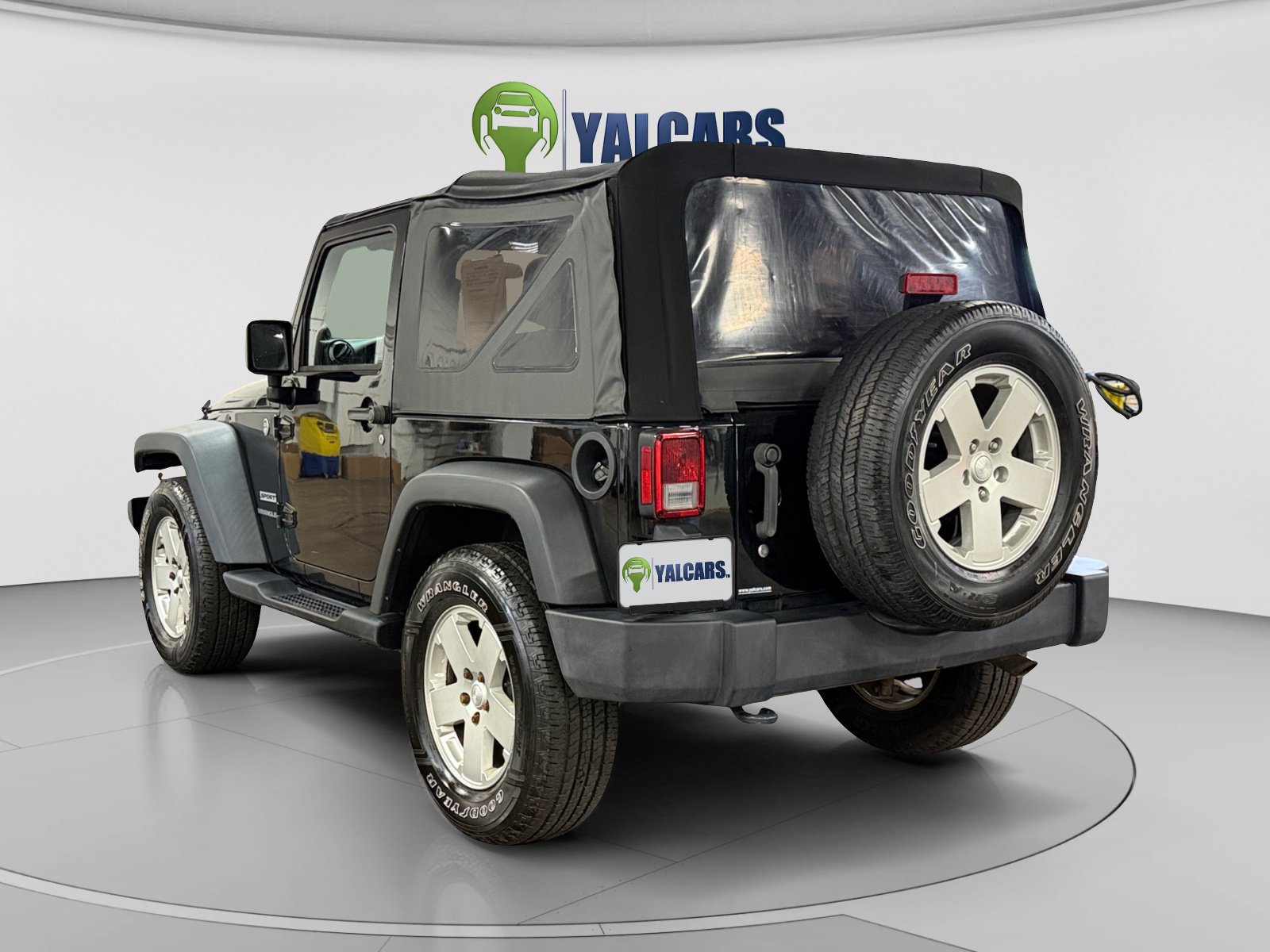 Used 2014 Jeep Wrangler Sport AWD/4WD image 3