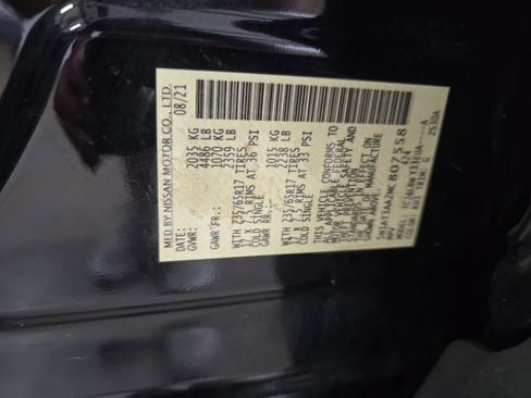 Used 2021 Nissan Rogue S FWD image 31