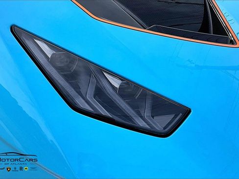 Used 2022 Lamborghini Huracan STO image 24