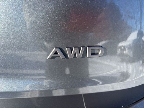 Certified 2025 Nissan Rogue SV image 15