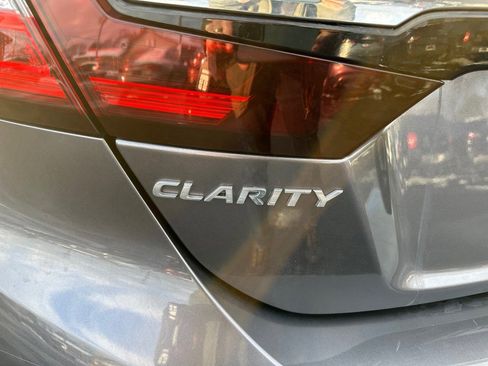 Used 2018 Honda Clarity Touring image 8