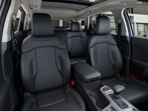 New 2026 Kia Sportage EX FWD image 16