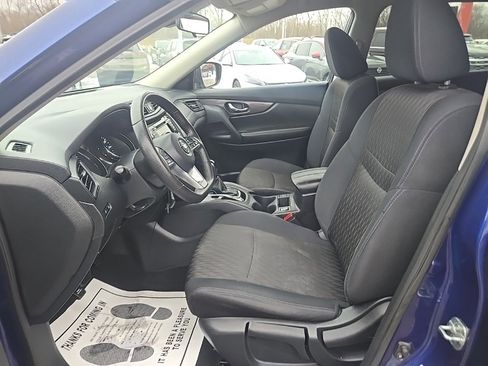 Used 2019 Nissan Rogue S w/ Special Edition Package image 9