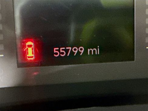 Used 2021 Jeep Cherokee Latitude Plus image 5