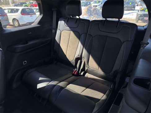 Used 2023 Jeep Grand Cherokee L Laredo image 12