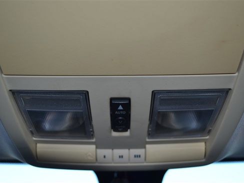 Used 2008 Chrysler 300 C image 23