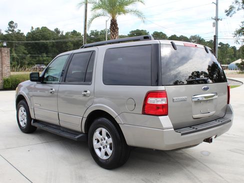 Used 2008 Ford Expedition XLT image 24