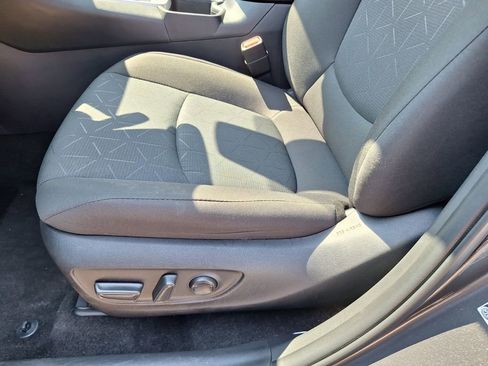 Used 2024 Toyota RAV4 XLE image 27