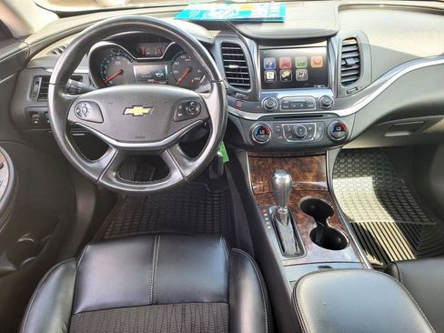 Used 2015 Chevrolet Impala LT w/ Convenience Package FWD image 12