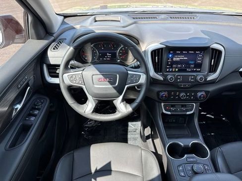 Certified 2024 GMC Terrain SLT w/ Tech Package AWD/4WD image 17
