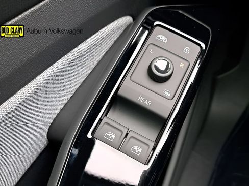 New 2026 Volkswagen ID.4 Pro AWD/4WD image 26