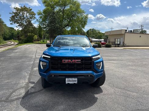 Used 2023 GMC Canyon Elevation w/ Convenience Package AWD/4WD image 2