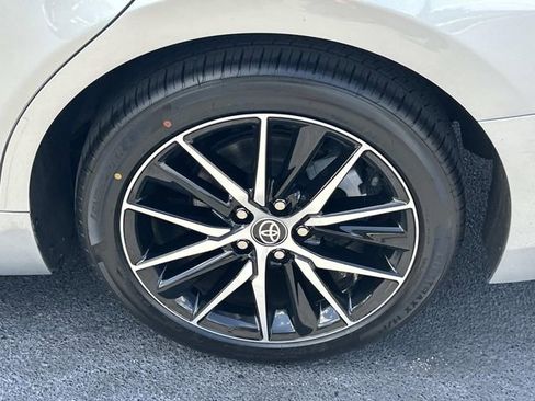 Used 2023 Toyota Camry SE FWD image 12