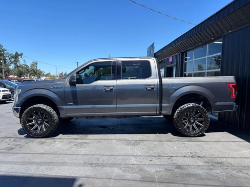 Used 2017 Ford F150 XLT AWD/4WD image 5