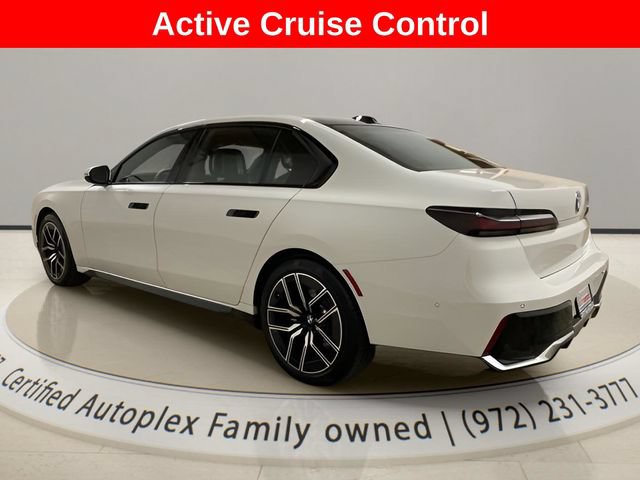 Used 2026 BMW 740i RWD image 3