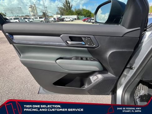 New 2026 GMC Terrain AT4 w/ Convenience Package III AWD/4WD image 23