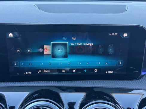 Used 2021 Mercedes-Benz A 35 AMG 4MATIC image 27