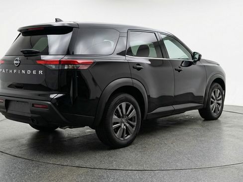 Used 2025 Nissan Pathfinder SV image 9