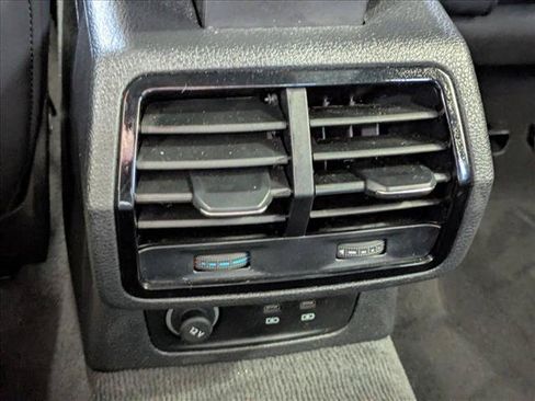 Used 2025 Audi Q3 2.0T Premium AWD/4WD image 16
