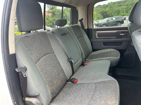 Used 2015 RAM 1500 Classic SLT w/ SLT Plus D←cor Group AWD/4WD image 29