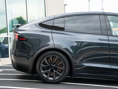 Used 2024 Tesla Model X AWD/4WD image 12
