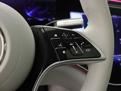 Certified 2023 Mercedes-Benz EQS 580 4MATIC SUV image 12