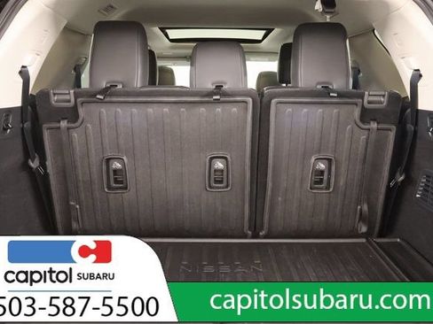 Used 2025 Nissan Pathfinder SL w/ SL Premium Package AWD/4WD image 28