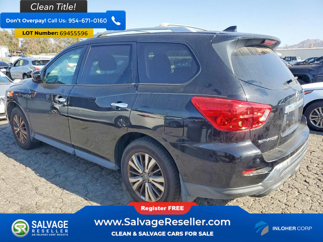 Used 2020 Nissan Pathfinder S FWD image 3