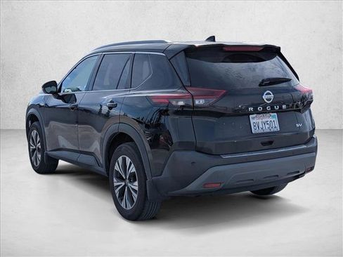 Used 2021 Nissan Rogue SV w/ Premium Package image 7