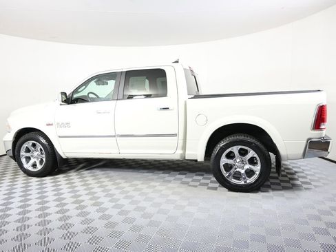 Used 2017 RAM 1500 Laramie AWD/4WD image 3