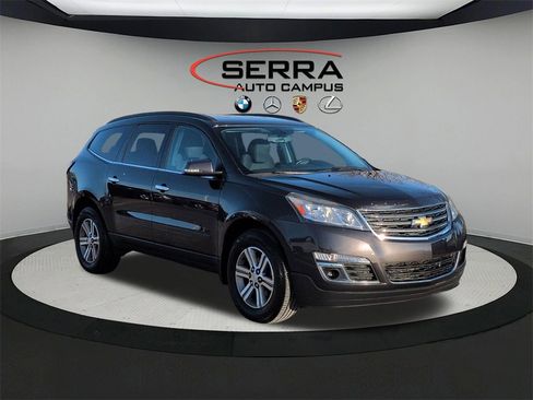 Used 2017 Chevrolet Traverse LT image 11