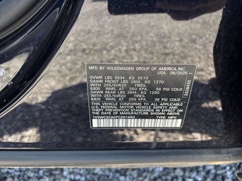 Used 2026 Volkswagen Atlas Cross Sport SE FWD image 32