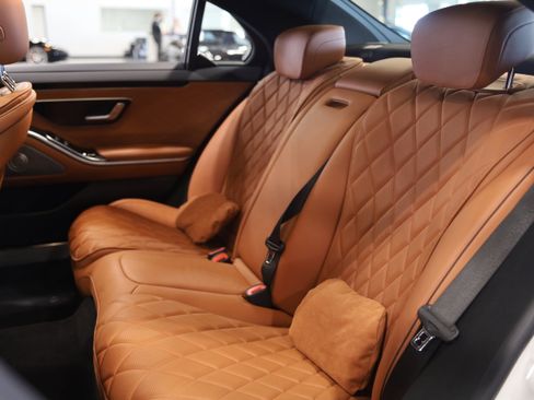 Used 2022 Mercedes-Benz S 580 4MATIC Sedan image 39