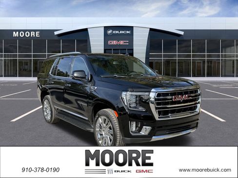 Used 2021 GMC Yukon SLT w/ SLT Premium Package image 1
