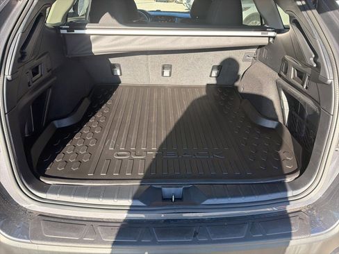 Used 2024 Subaru Outback Premium w/ Popular Package #1A image 18