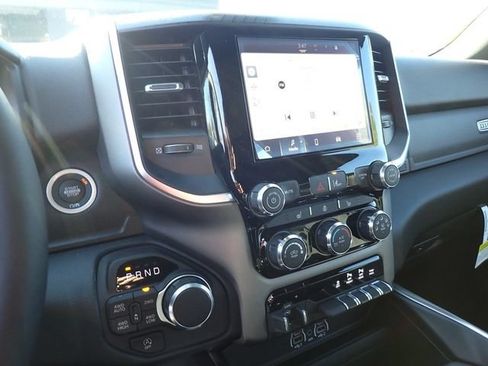 New 2026 RAM 1500 Big Horn AWD/4WD image 18