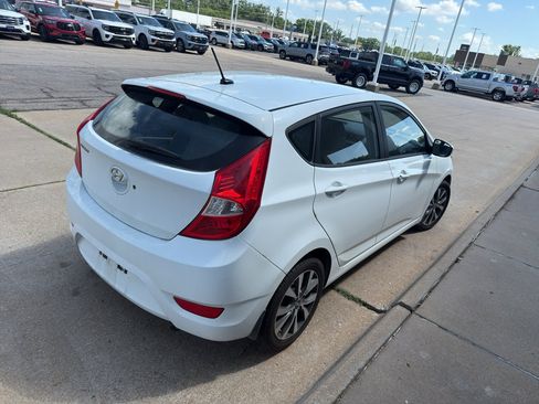 Used 2015 Hyundai Accent Sport FWD image 6