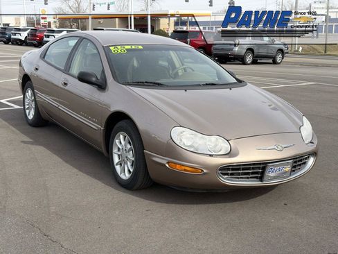 Used 2000 Chrysler Concorde LX image 1