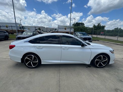 Certified 2022 Honda Accord Sport image 9
