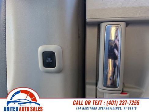 Used 2011 Toyota Sienna XLE FWD image 24