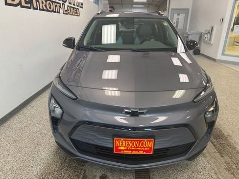 Used 2022 Chevrolet Bolt EUV Premier image 3